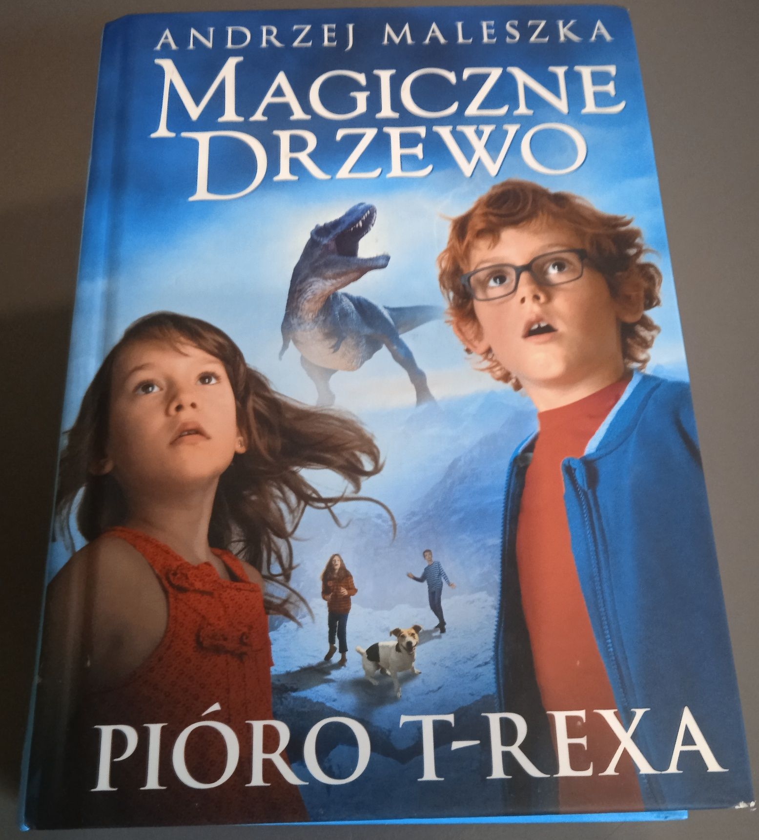 Magiczne drzewo - Pióro T-Rexa