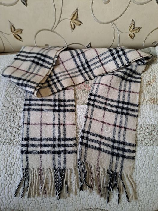 Orginalny Szalik Burberry 100% wełna, super stan