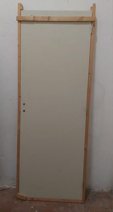 Porta de interior nova