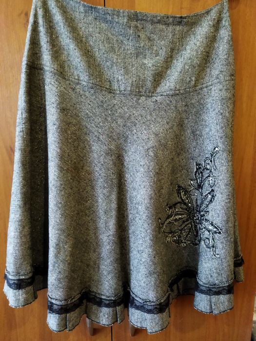 Спідничка жіноча