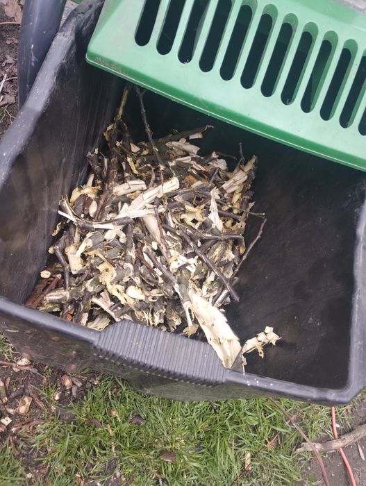 elektryczny rozdrabniacz do gałęzi