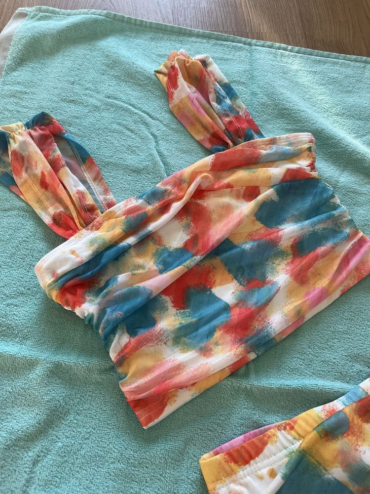 Conjunto saia e top colorido