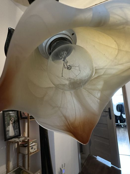 Lampa stojąca w stylu vintage