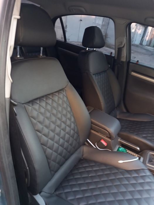 Ремонт. Перетяжка автомобильных сидений.