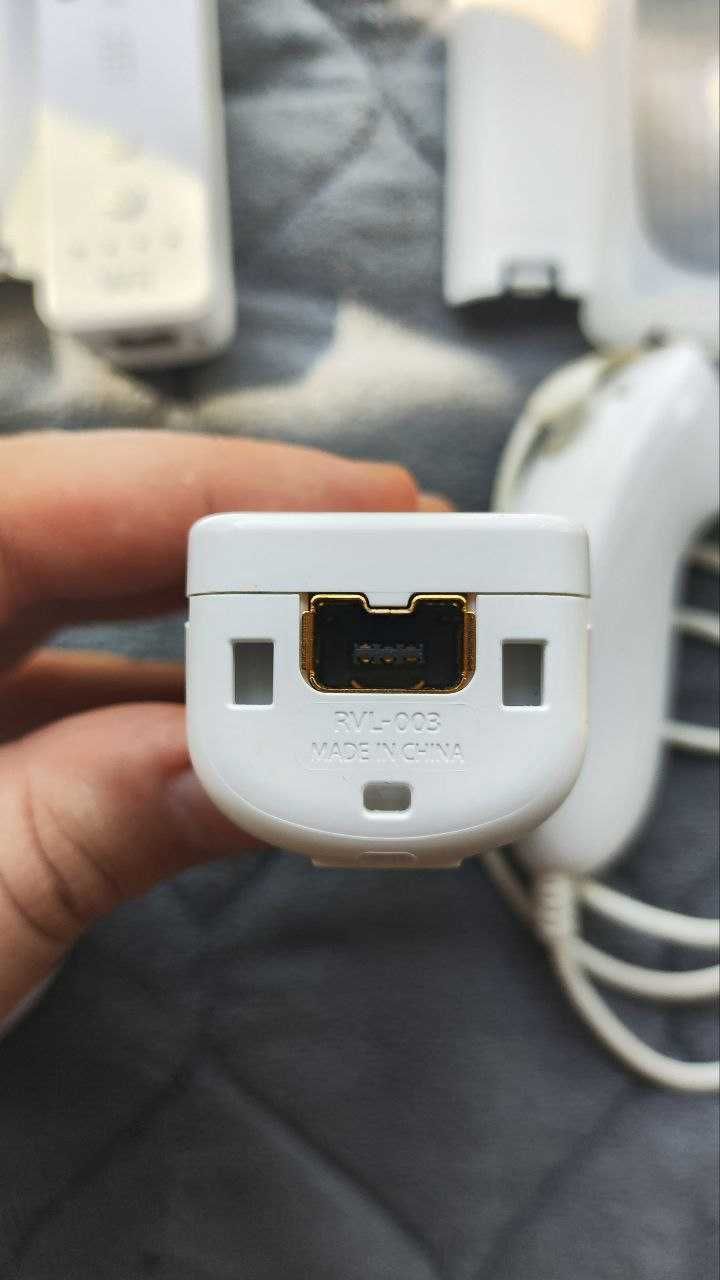 2 комплекта контролера remote wii  RVL-003