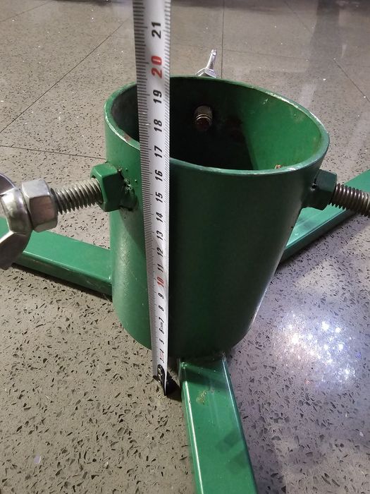 Stojak na choinke metalowy zielony duży 10cm do choinki