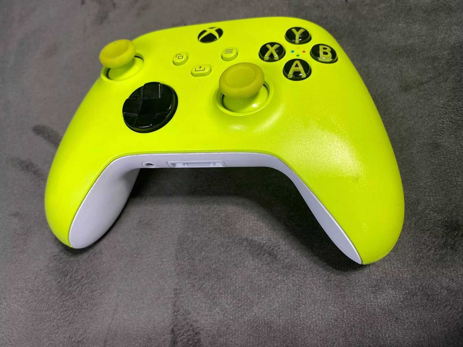 NOVO - Comando XBOX Series S/X - Green Volt