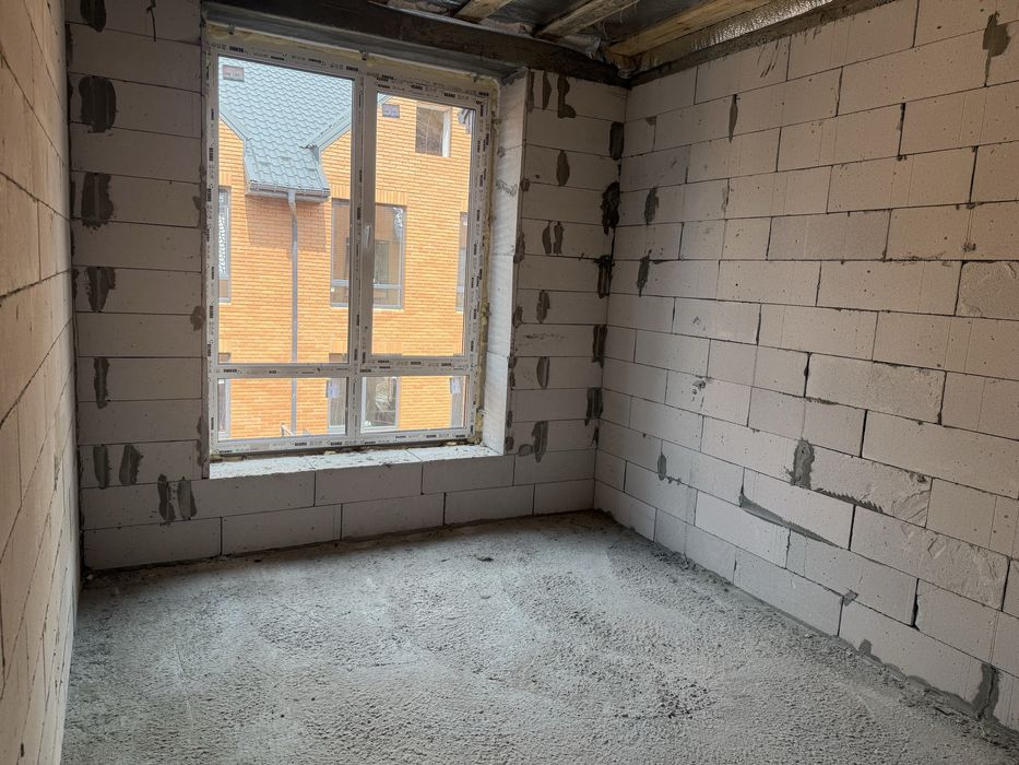 Таунхаус в центрі Ірпеня! Окремий двір!