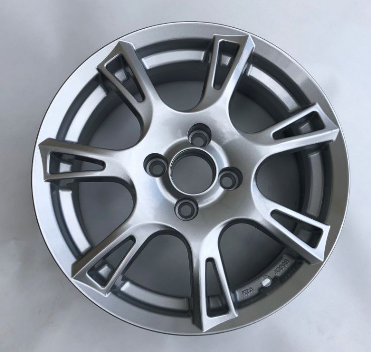 1x Alufelga 4x100 15" 6,0 ET38 Seat Skoda VW SE01 6015 KBA48909 MK539