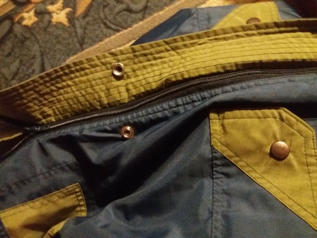 Куртка мужская 50-52размер из плащевки подкладка х/б