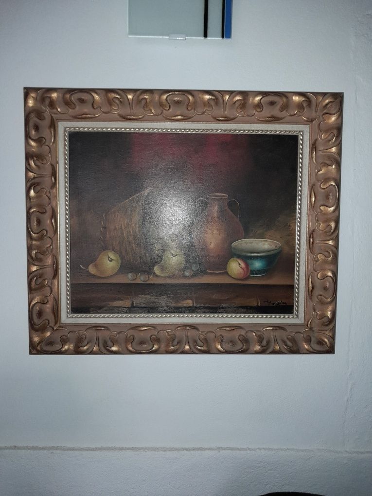 Quadro típico com moldura em madeira