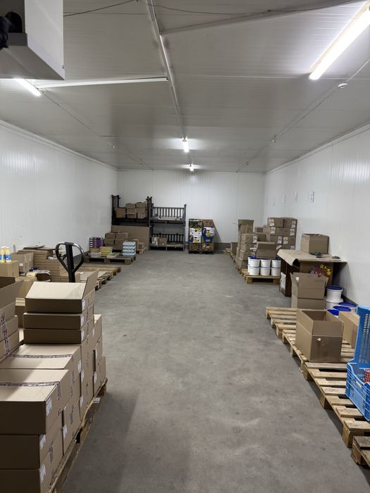 Опенда холодильна камера склад