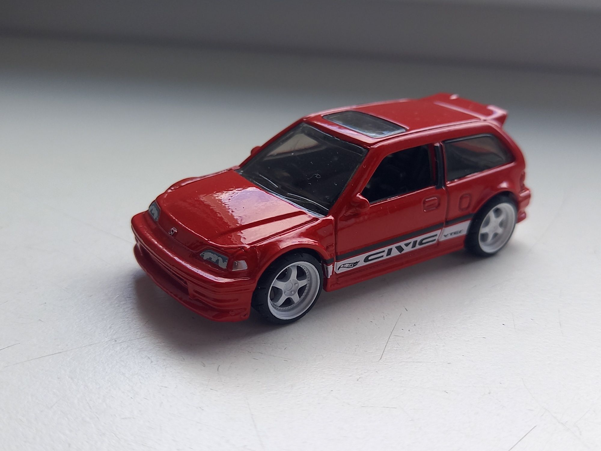 Hot Wheels Honda Civic wheel swap