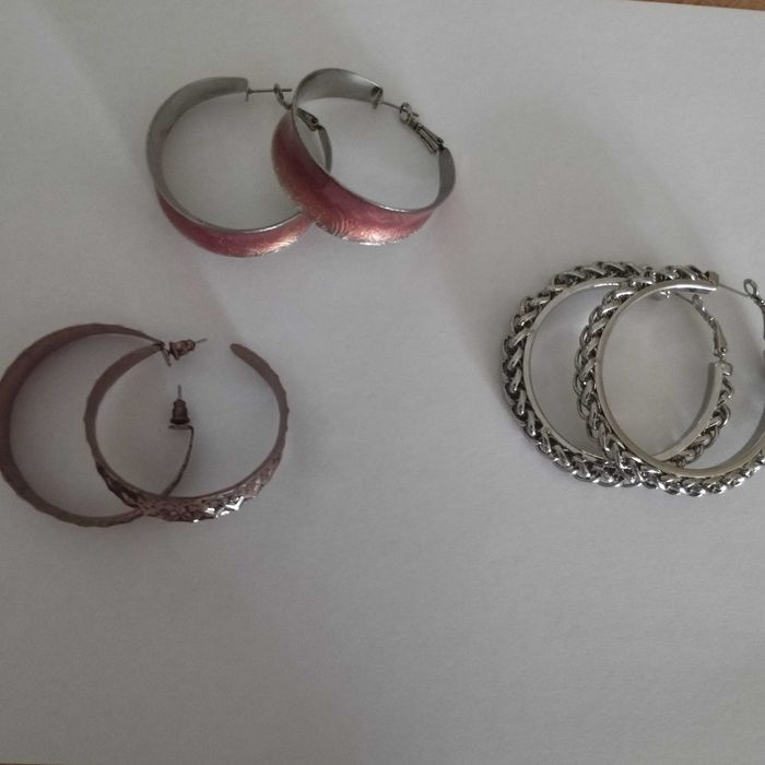 Brincos novos , bronze, rosa e prateado