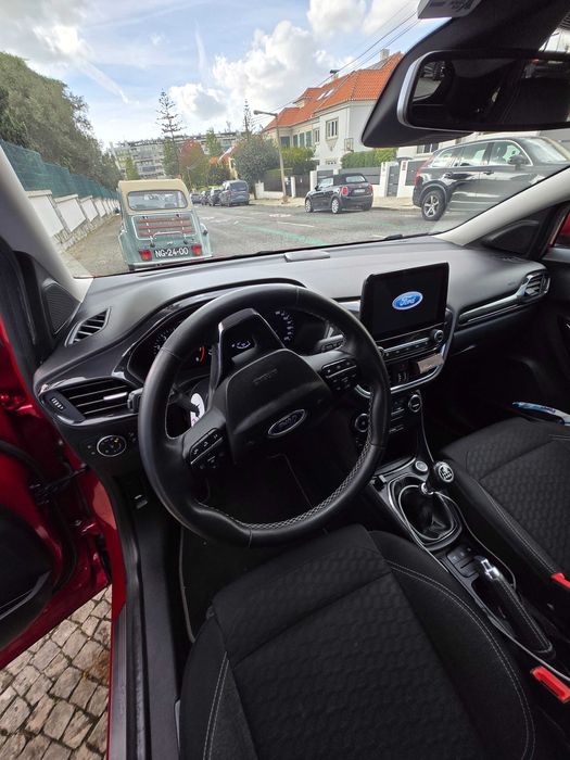 Ford titanium hibrid extras 2020  impecavel