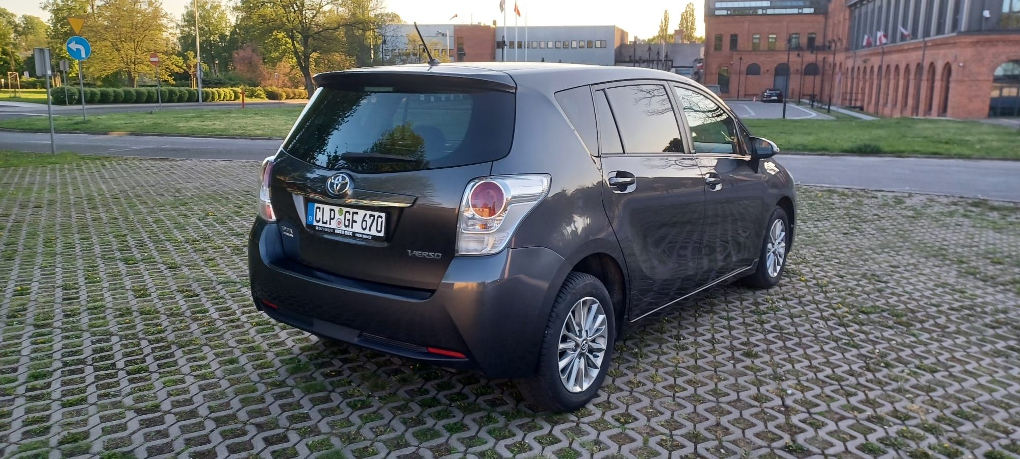 Toyota Verso 1.6 D4D EditionS 7 osób z niemiec