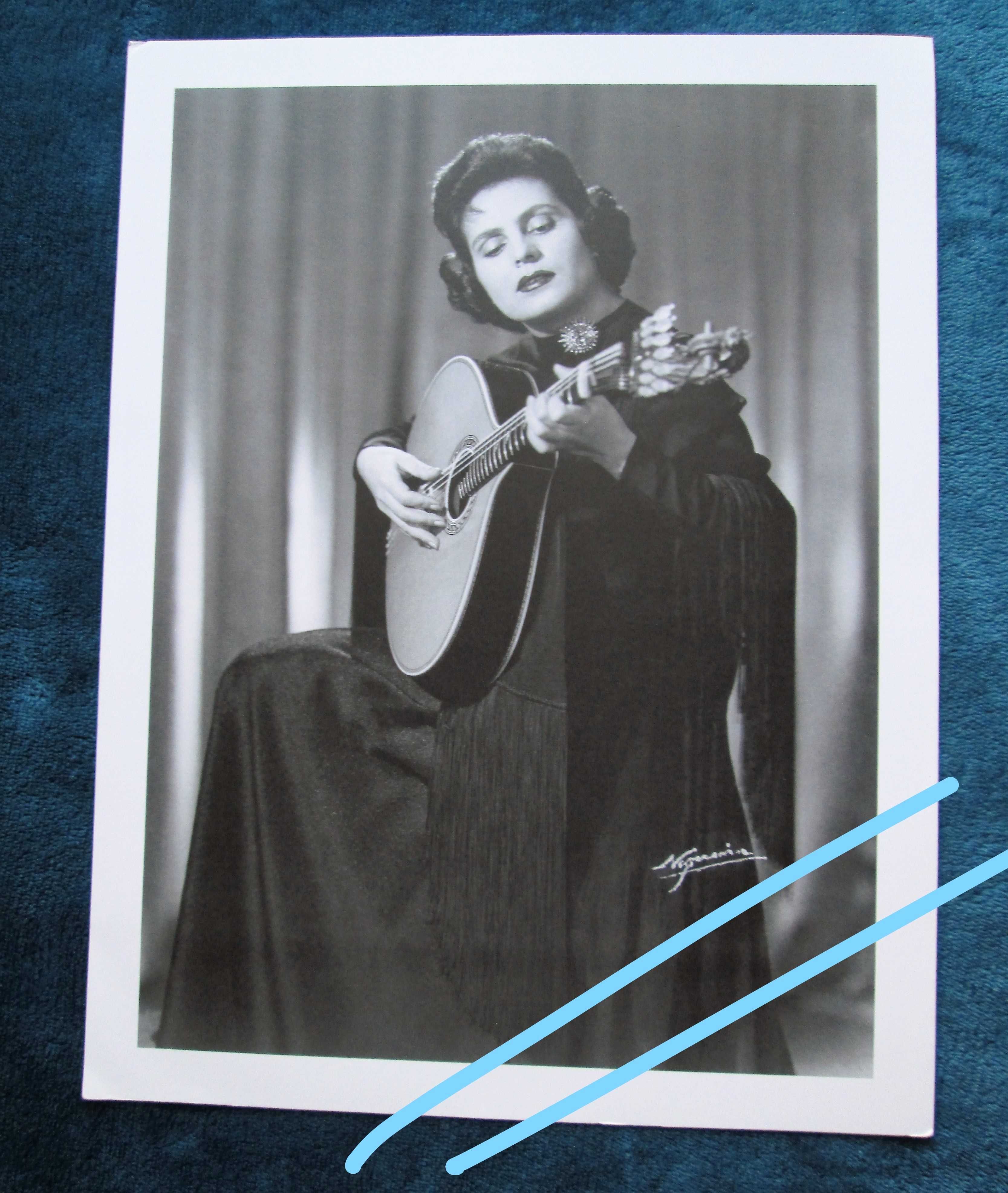 Amália Rodrigues (c portes registado)
