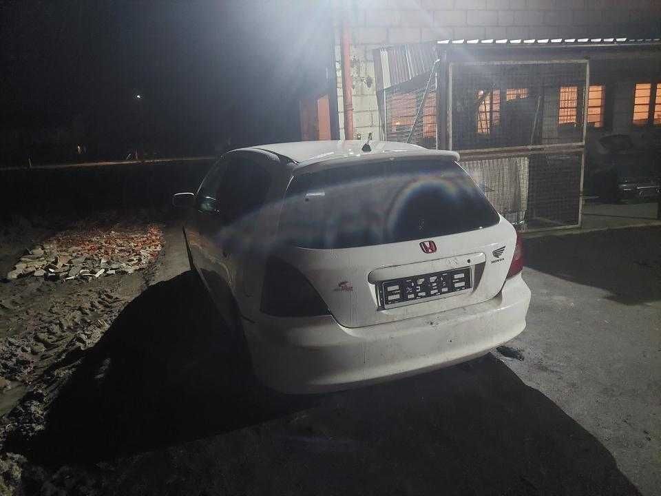 Honda Civic VII - Części blacharskie, mechaniczne, akcesoria.