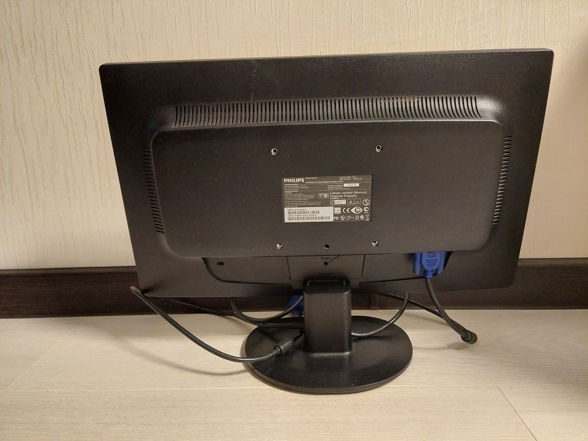 Продам Монитор 19" Philips 191V2