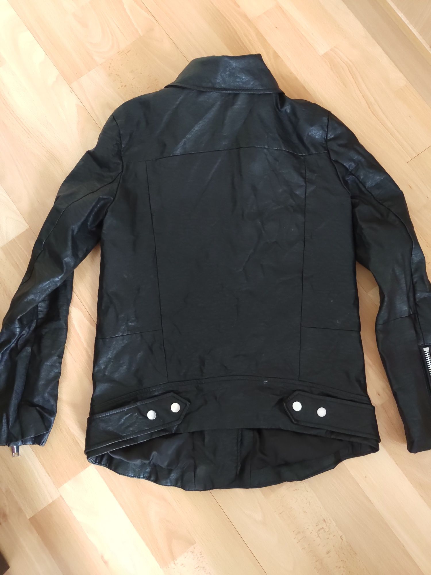 Курточка екошкіра, H&M, в хорошому стані, майже нова, розмір 34