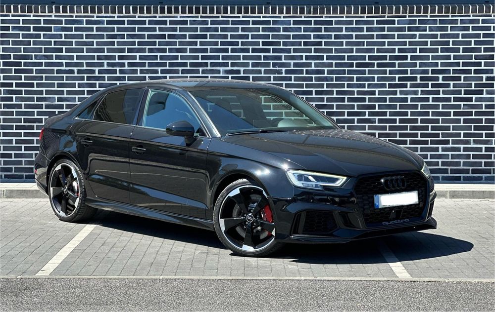 Audi RS3 Limousine 2.5 TFSI quattro S tronic