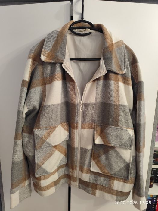 Kurtka damska w kratę