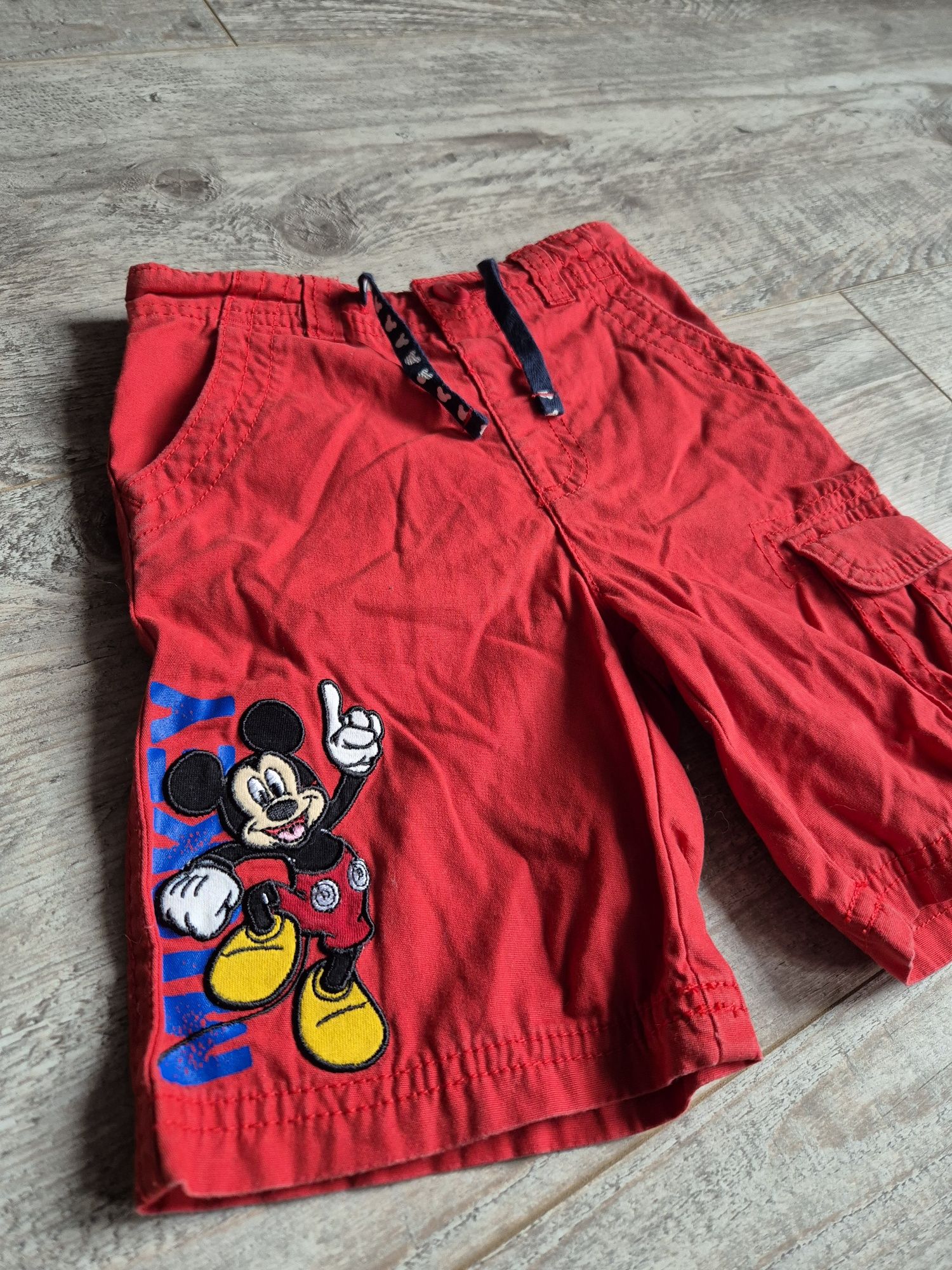 Spodenki czerwone Mickey