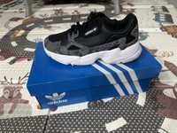 Buty Adidas falcon w fv4483 rozmiar 37