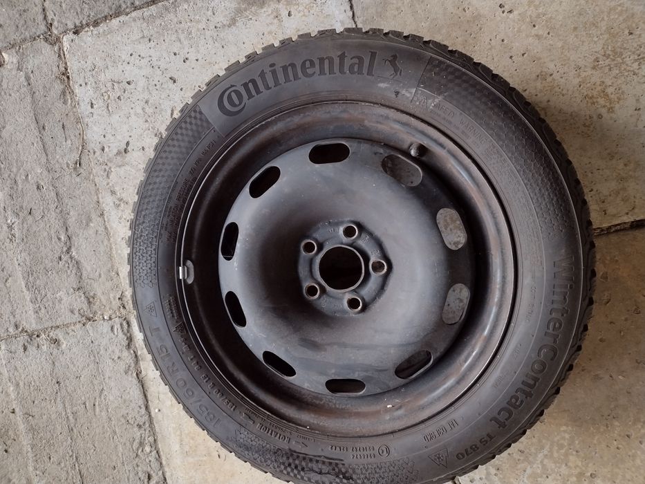 Opony zimowe z felgami 15