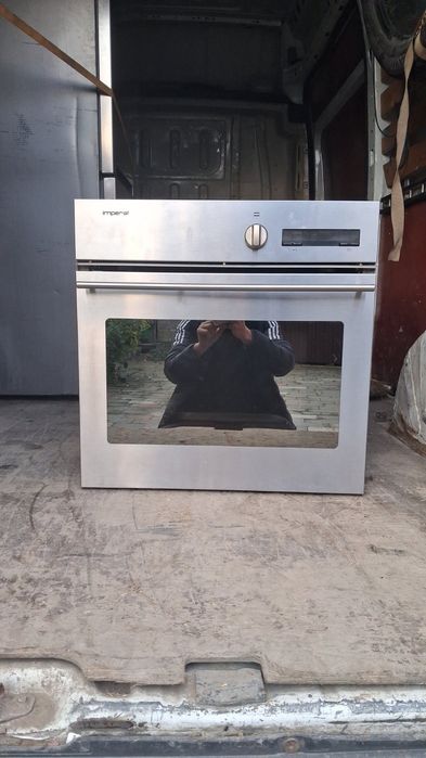 Продам електричну духовку під вмонтування