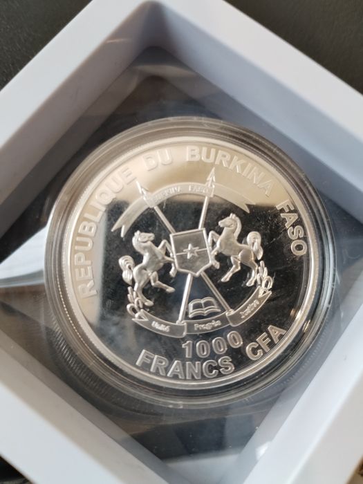 Серебряная монета