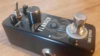 Pedal Flanger (true bypass, 9V, analógico)