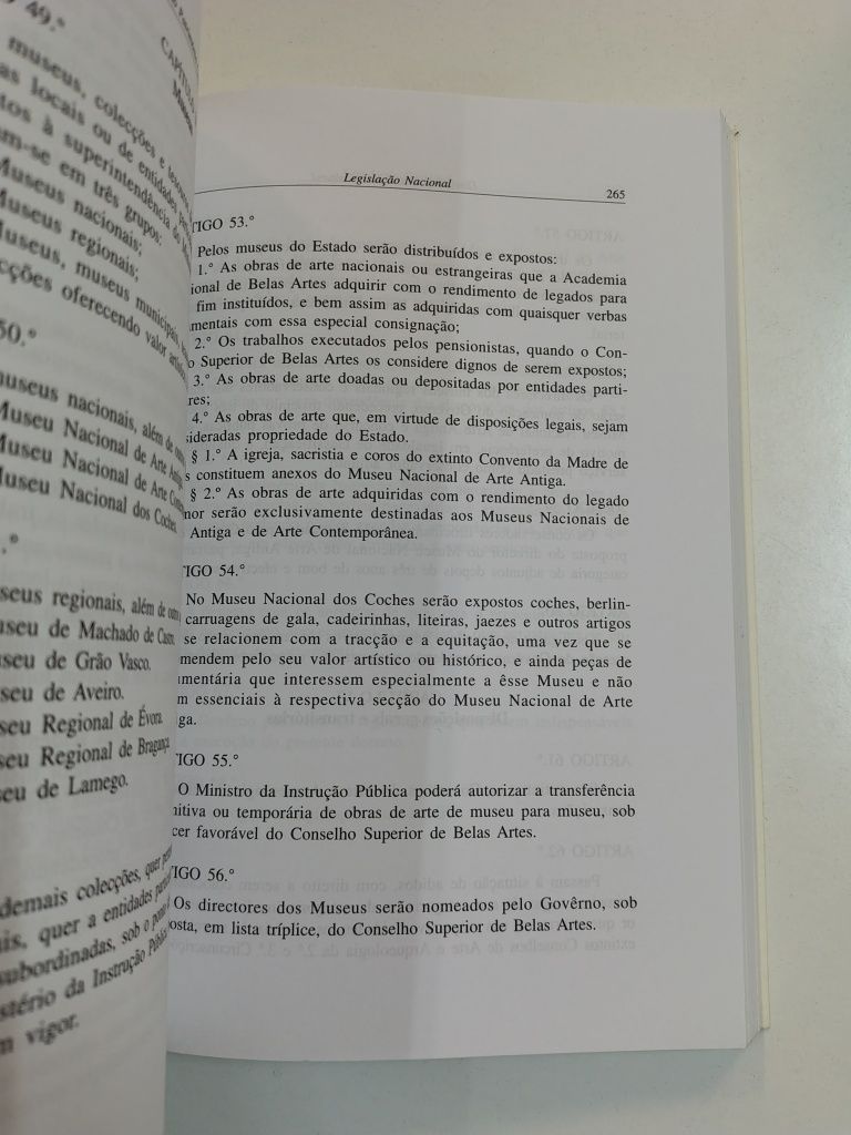 Direito do património cultural: legislação, de José Casalta Navais