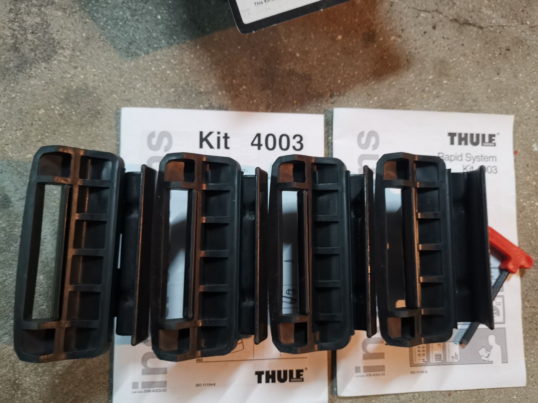 Vendo THULE Kit 4003 / 184003, em estado de NOVO