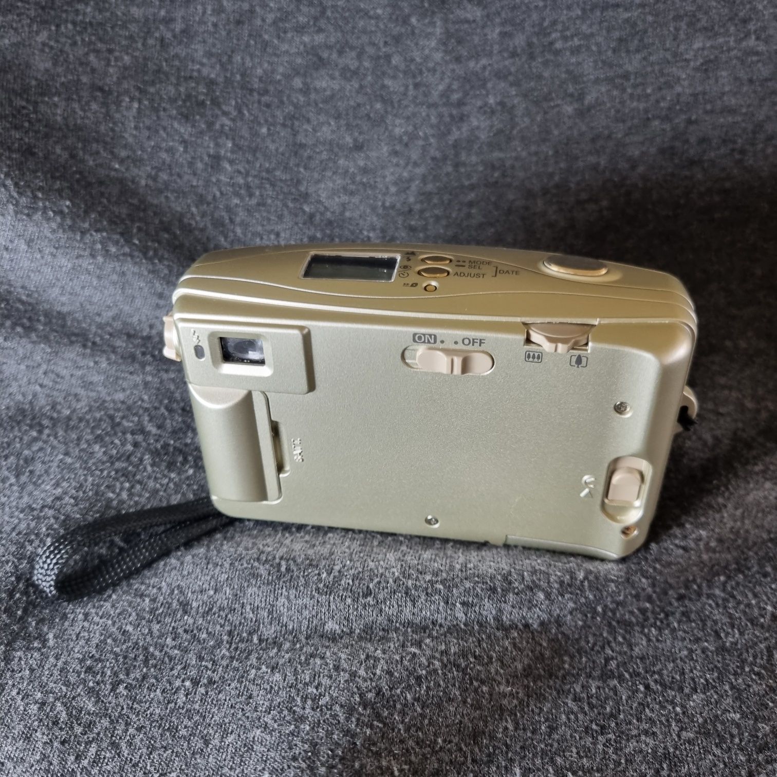 Aparat analogowy Nikon Nuvis 200 – bardzo dobry stan