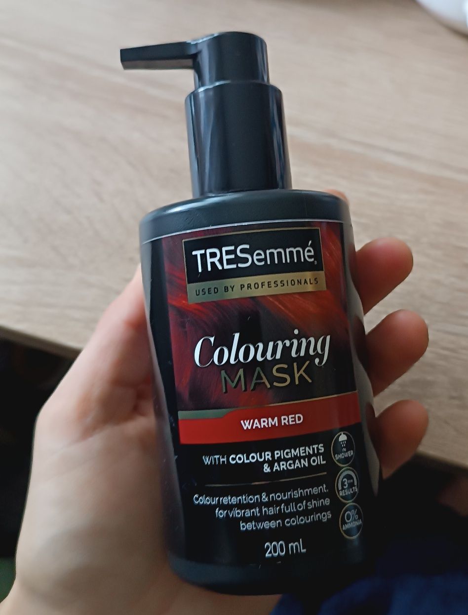 Maska koloryzującą tresemme warm Red (czerwień)