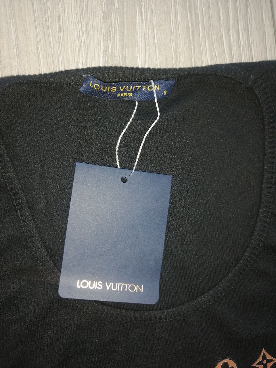 Nowa sukienka midi Louis Vuitton, LV, czarna, logowana, z metkami