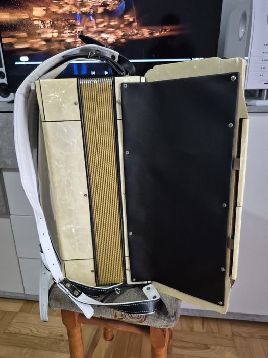 Hohner 1055 musette 120