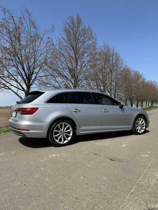 Продаж Audi A4 2017