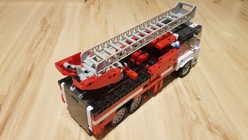 Klocki straż Clementoni technic