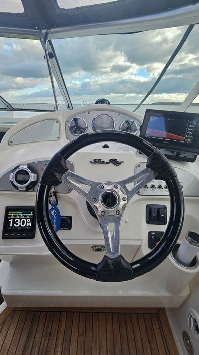 Sea Ray 255 Sundancer 2012r Łódź motorowa nie Regal Cobalt Chaparral