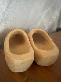 Holenderskie buty drewniane, chodaki