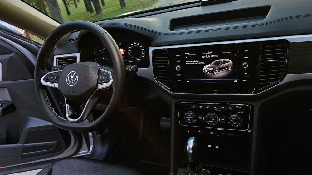Продам авто VW Atlas 22