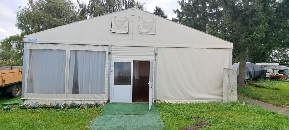 Hala namiotowa firmy Pol plan 10x15 x 2,9  w szczycie 4,5  , podłoga