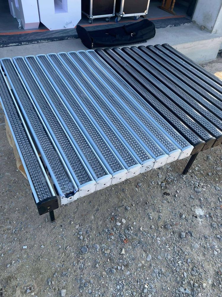 Sprdedam zestaw Led Bar light4my 8,16 RGBW