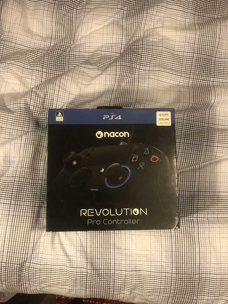 Nacon Revolution 2