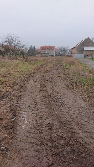 Sprzedam działkę budowlaną w Paszowicach 26 arów