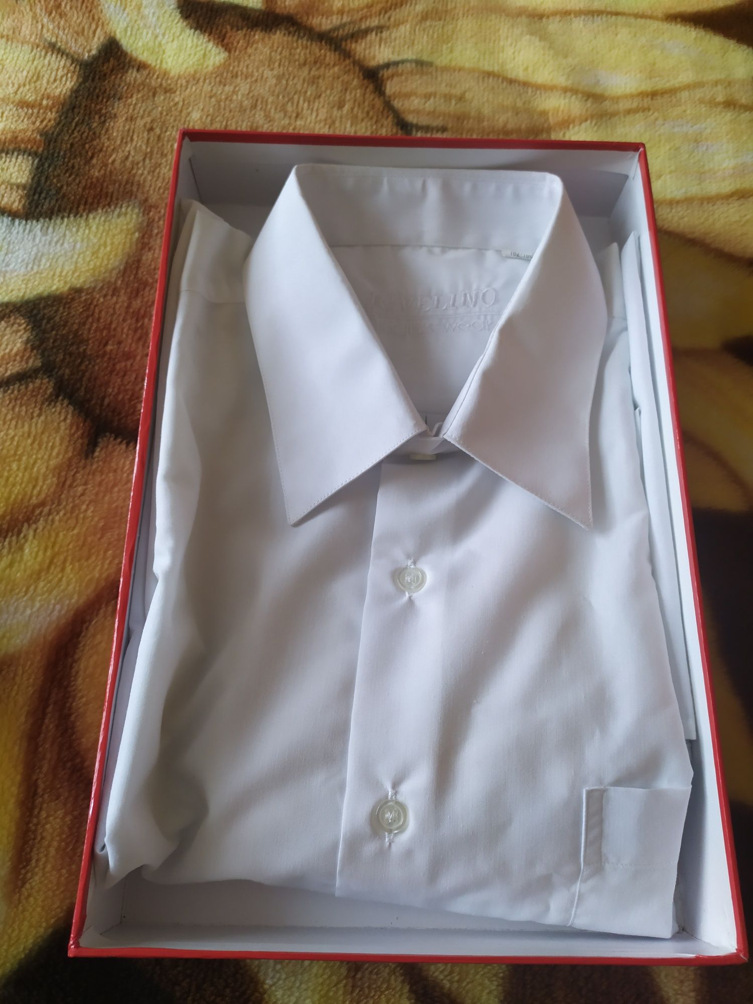 Біла рубашка з коротким рукавом. XL. Розмір 43-44.