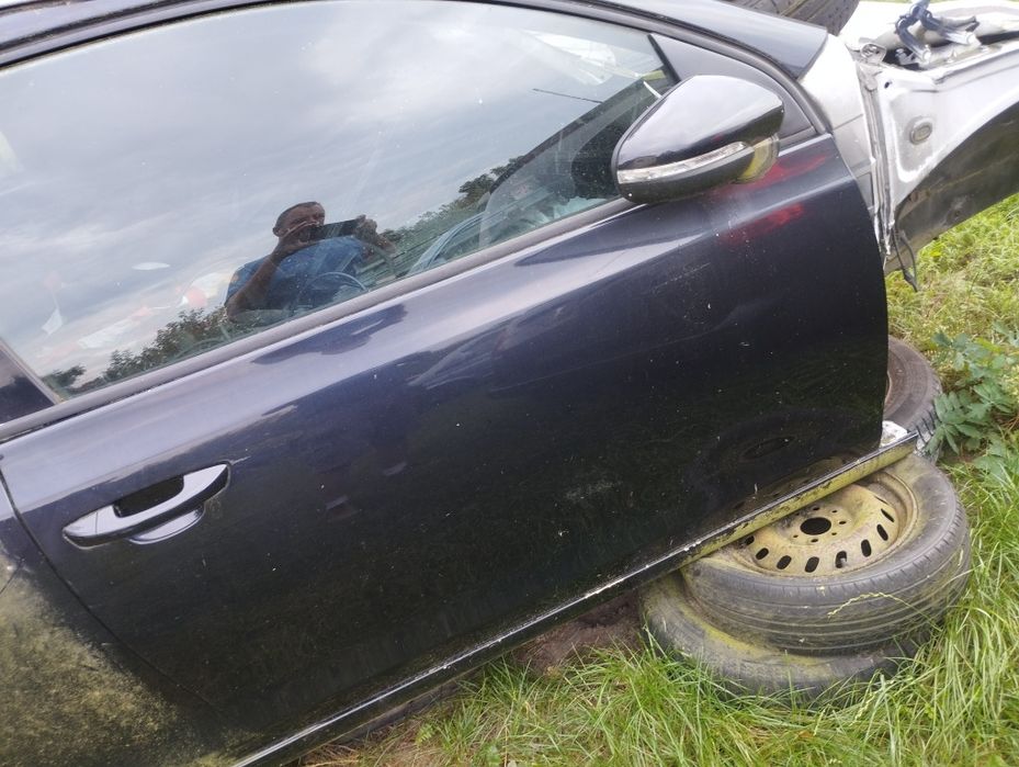 Drzwi prawe VW golf 6