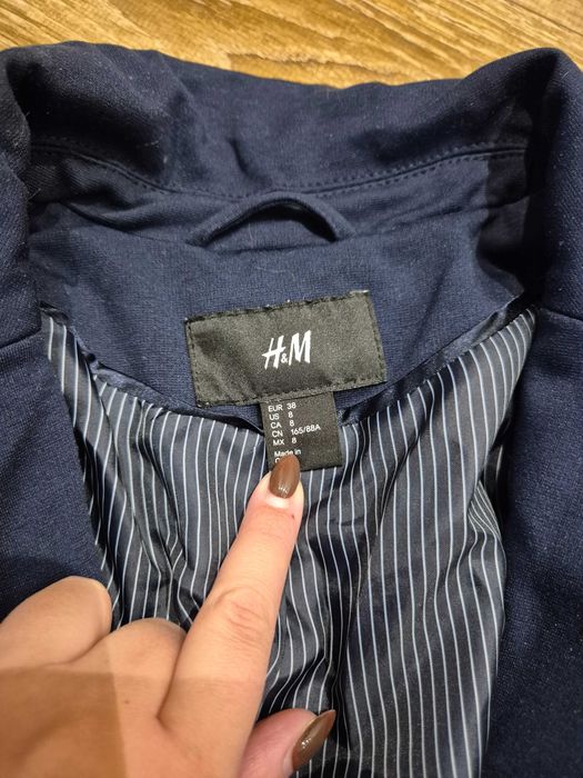 Granatowa marynarka HM 38 M